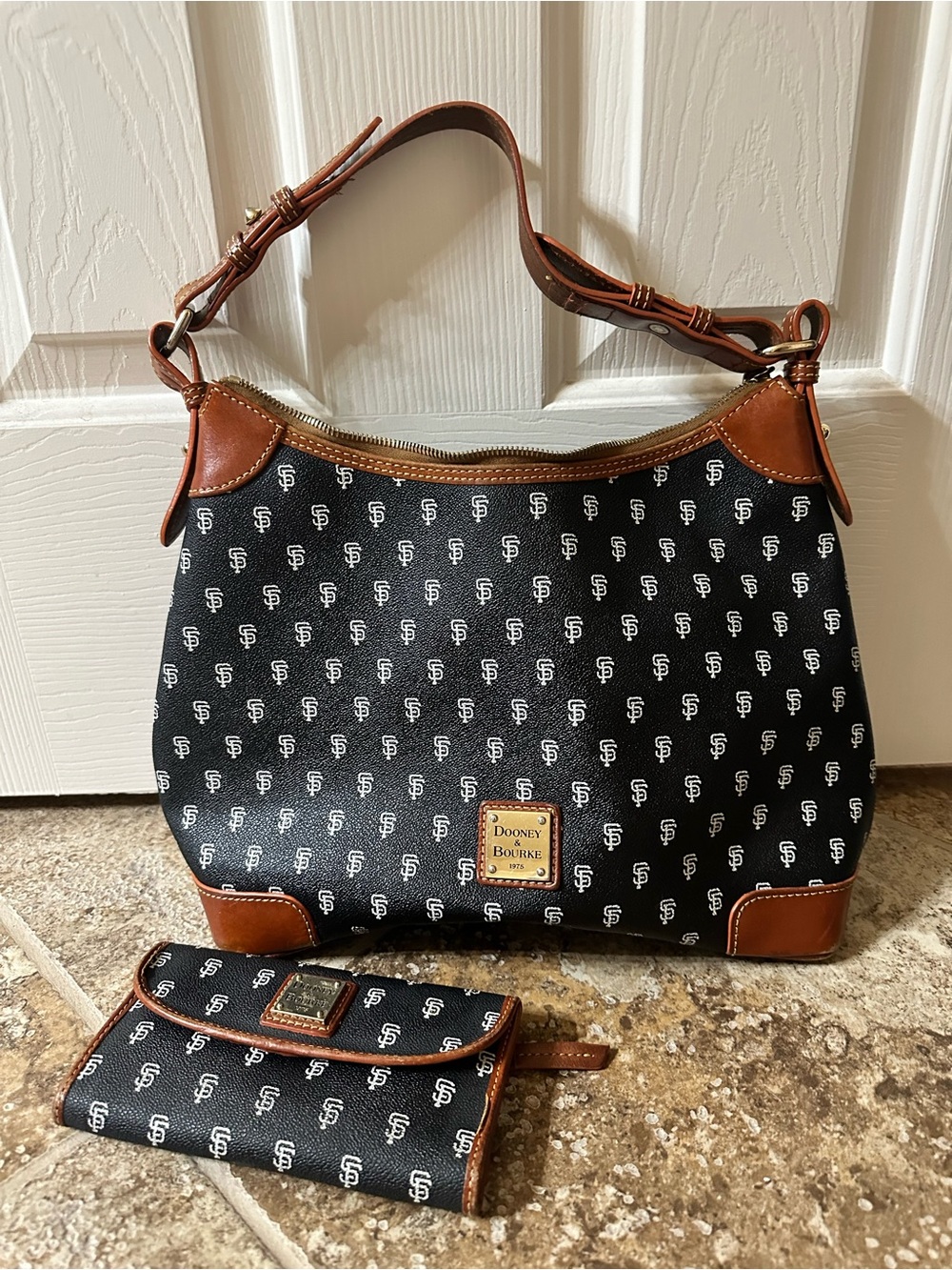 Dooney & Bourke MLB San Francisco Giants Hobo Bag & Matching Wallet Set
